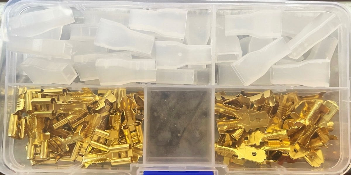 105 adet SF1D 6.3 Dişi + Erkek Sarı Terminal + Kılıf (KUTULU)